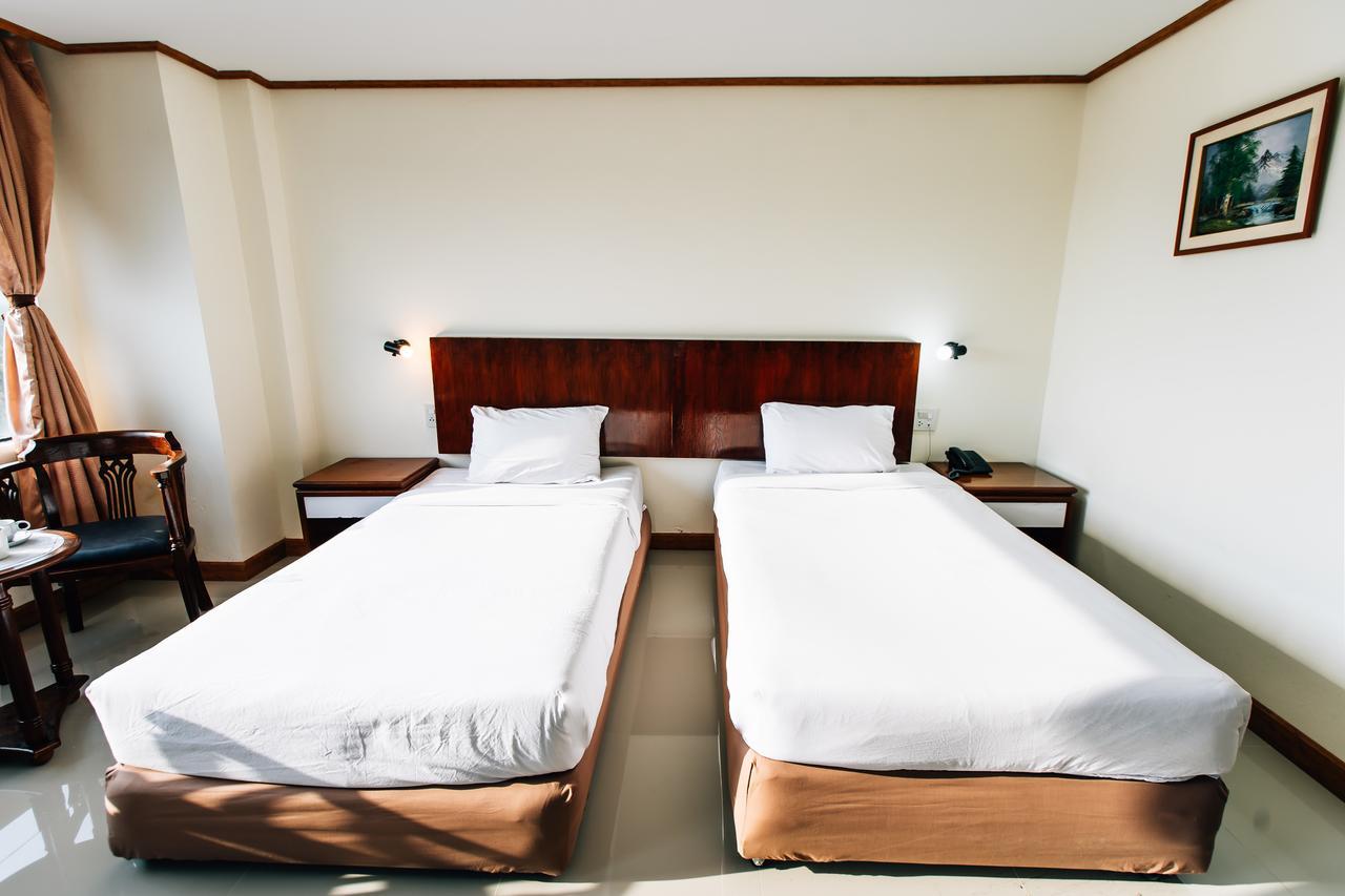 Sinkiat Thani Hotel Сатун Екстериор снимка