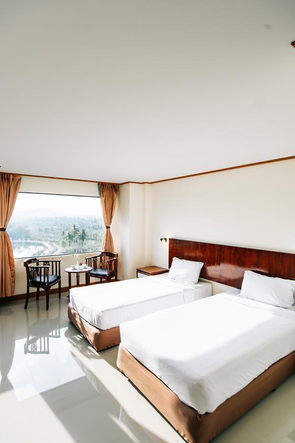 Sinkiat Thani Hotel Сатун Екстериор снимка
