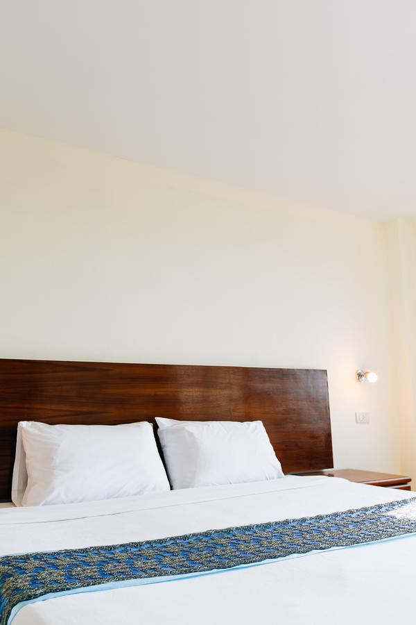 Sinkiat Thani Hotel Сатун Екстериор снимка